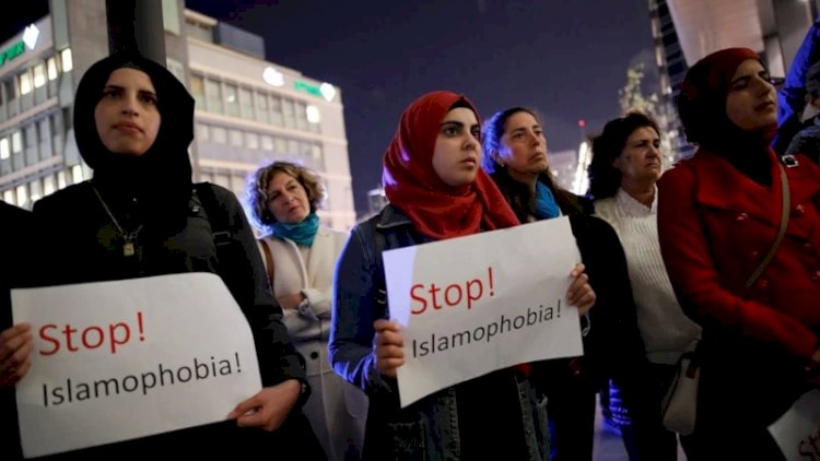    Avropada müsəlmanlarla bağlı siyasət dəyişir   - FOTO