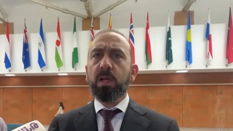    Mirzoyan: Axı demişdim, bir gün yuxudan oyanıb...   