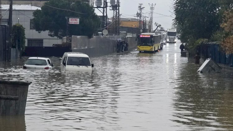    Türkiyədə sel nəticəsində ölənlərin sayı altı nəfərə çatdı   