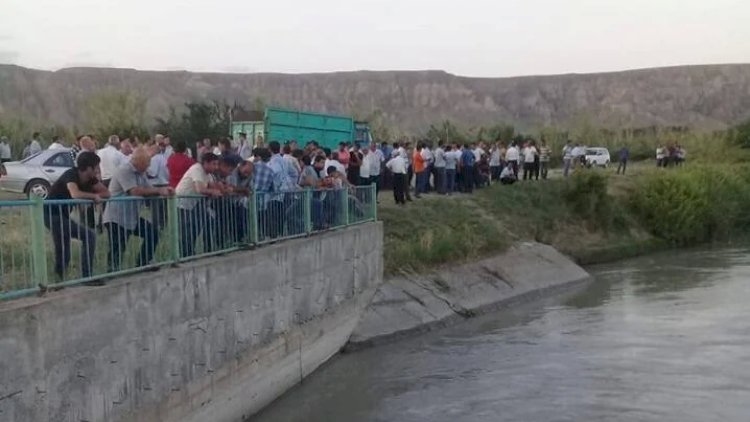    Tovuzda maşın kanala düşdü: 4 nəfər yaralandı   