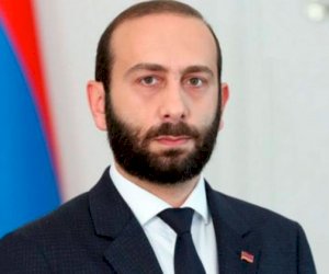    Mirzoyan bu gün Gürcüstana gedir   