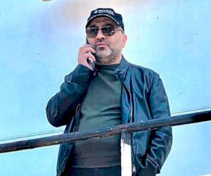    Klouna çevrilən milyonçu...

   
