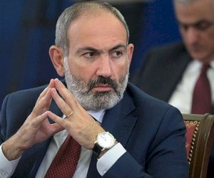    “Dağlarda toy”un ikinci pərdəsi...   