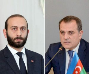    
Mirzoyan da Düşənbəyə getdi: Ceyhun Bayramovla görüşəcək   