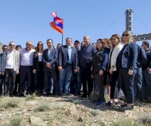    Sülhməramlılar erməni deputatları Qarabağa niyə buraxmadı?   - SƏBƏB