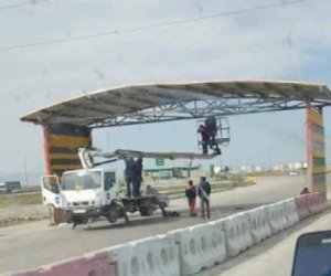    Karantin postları sökülür   