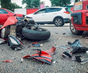    Bakıda motosiklet piyadanı vurdu: Sürücü öldü   