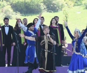    10 ölkənin musiqiçiləri Şuşaya gedir   