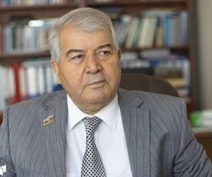    “Ermənilərin bizimlə barışmaqdan başqa yolu yoxdur“   - Sabir Rüstəmxanlı