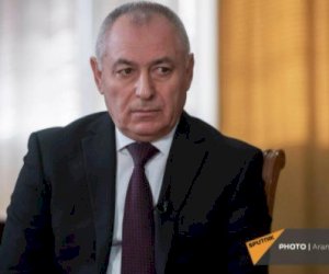    Ermənistanın fövqəladə hallar naziri saxlanıldı   
