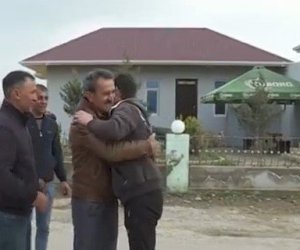    Ukraynada girov saxlanılan tələbə Azərbaycana qayıtdı - Foto   