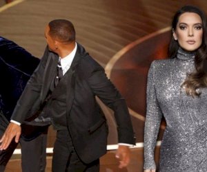    Demet Akalından Hollivud aktyoruna dəstək: “Əllərinə sağlıq“   