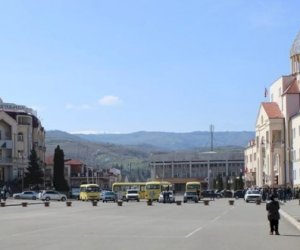    Erməni şirkətinin Azərbaycanda nə işi var?   