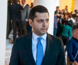    Paşinyanın müavini beynəlxalq axtarışa verilib

   