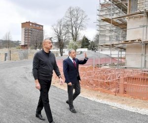    Prezident Şuşada inzibati binanın əsaslı təmiri ilə tanış oldu - Fotolar   