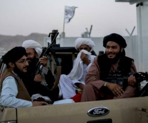    “Taliban“dan yeni qadağa: “Saqqalsız işə gəlməyin“   