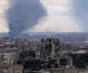    Mariupol şəhərində kütləvi məzarlıq tapıldı   