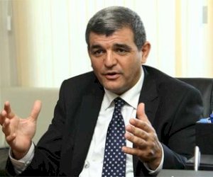    Deputat məmurları təcili sərhədləri açmağa çağırdı   