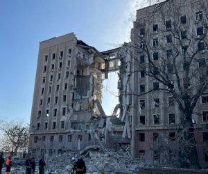    Ukraynada vilayət administrasiyasının binası bombalandı   