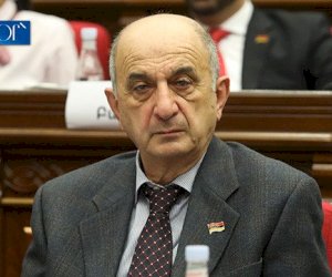    “Qarabağı tələb etməyimiz səhv idi“   - Erməni deputat