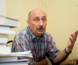    “Separatçıların işi mollalıqdır“ - Zərdüşt Əlizadə onların kimin rəhmindən asılı olduğunu dedi   