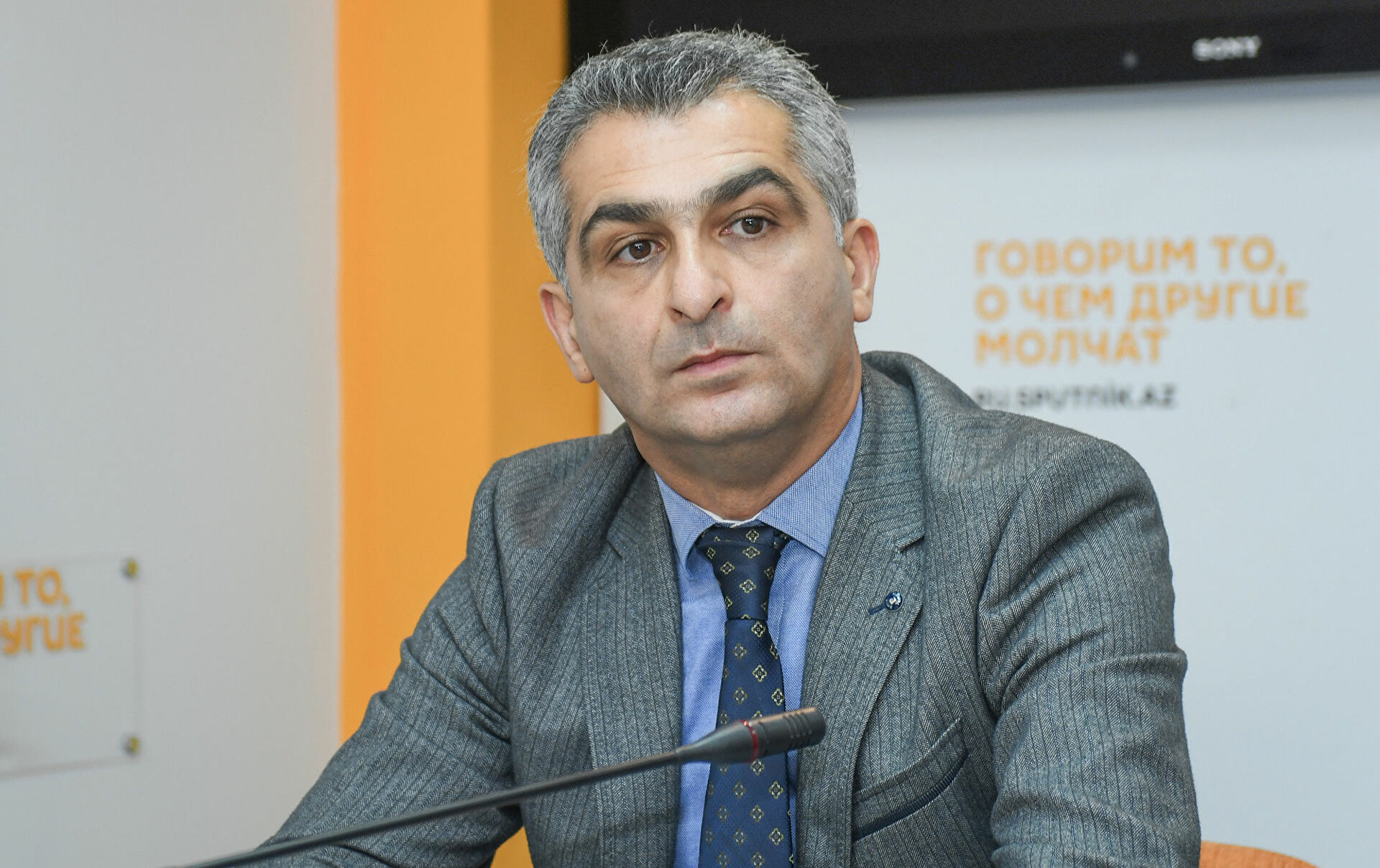 Əsalı dekanları krossovkalı gənclər əvəz edəcək? - “BDU-da yalnız bir nəfər...“ Əsalı dekanları krossovkalı gənclər əvəz edəcək? - “BDU-da yalnız bir nəfər...“